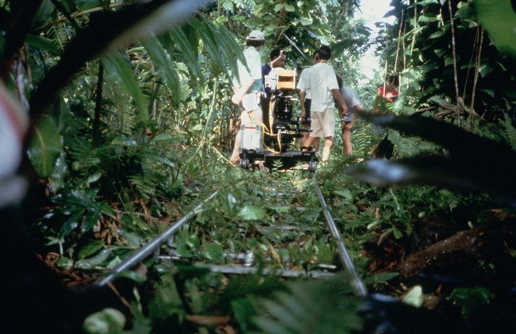 1991, el traveling tahitiano flotante